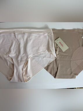 Ruby Ribbon Panties NWT Underwear 3X Lot of 2 Beige Pink Style 3064 1788 Womens